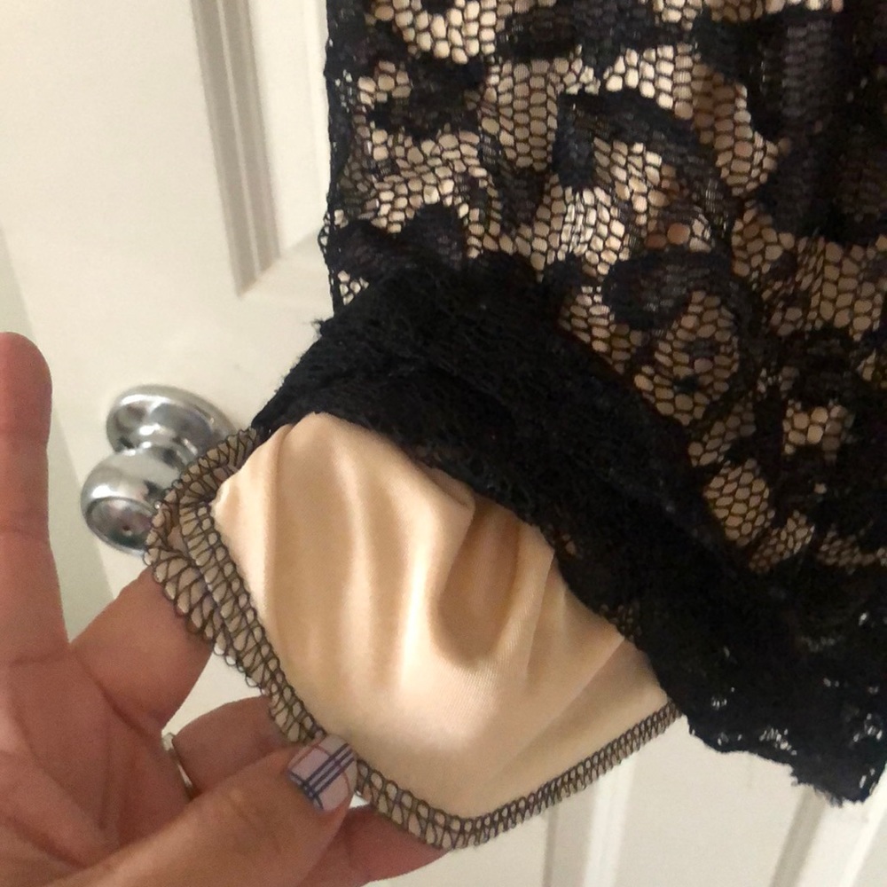 Dress - Picture 4 of 4